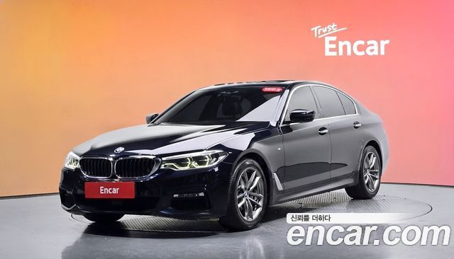 BMW 5-Series 2018 — photo 1