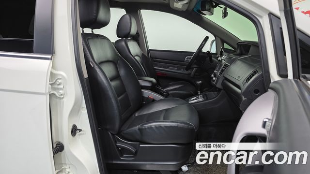 KG Mobility KORANDO 2018 — photo 17