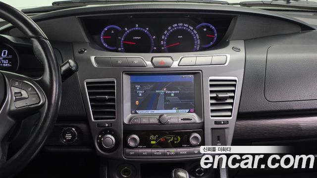 KG Mobility KORANDO 2018 — photo 20