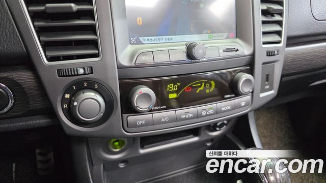 KG Mobility KORANDO 2018 — photo 28