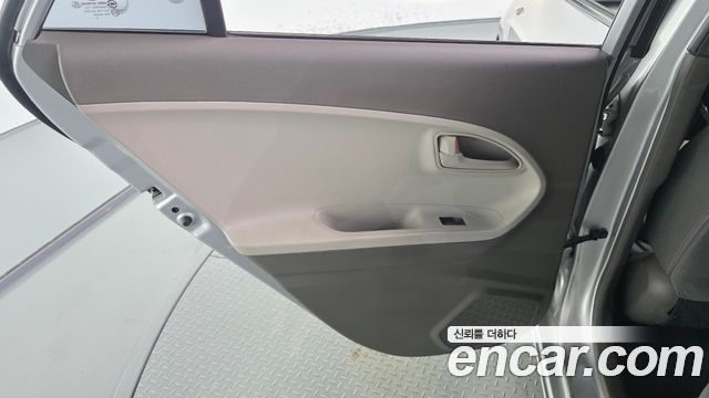 Kia morning 2012 — photo 15