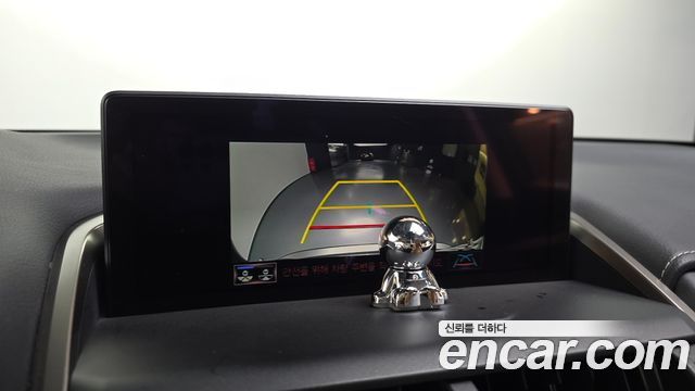 Lexus NX 2019 — photo 21