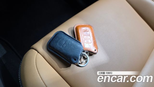 Lexus NX 2019 — photo 28