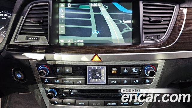 Genesis G80 2018 — photo 14
