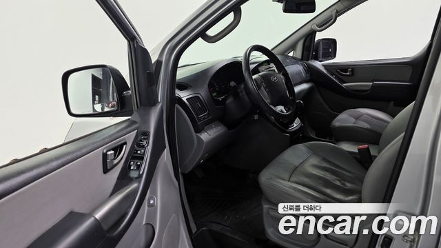 Hyundai Starex 2014 — photo 11