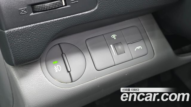 Hyundai Starex 2014 — photo 13