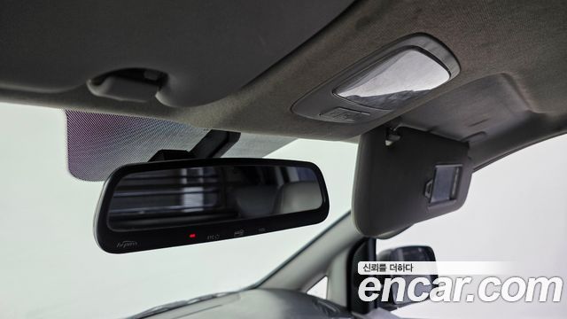 Hyundai Starex 2014 — photo 15