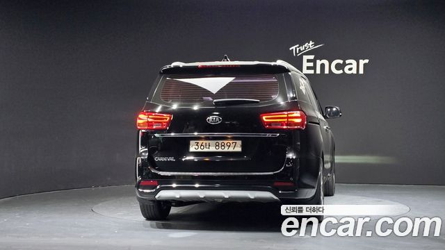 Kia Canival 2019 — photo 4