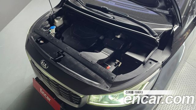 Kia Canival 2019 — photo 6