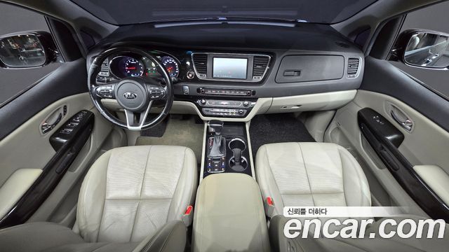 Kia Canival 2019 — photo 7