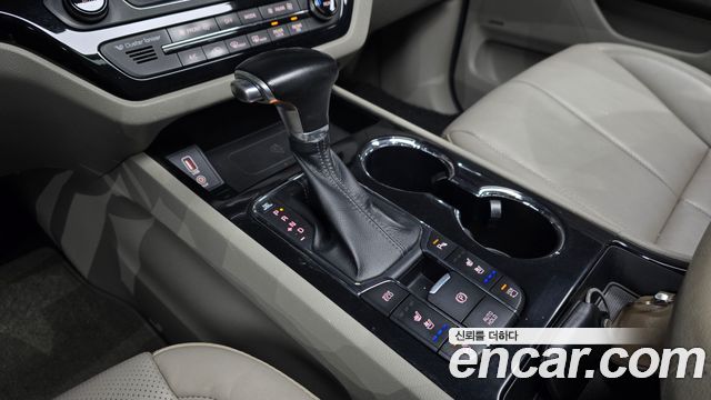 Kia Canival 2019 — photo 9