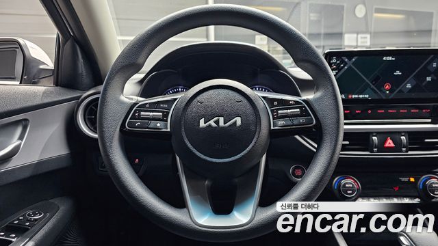 Kia K3 2023 — photo 14