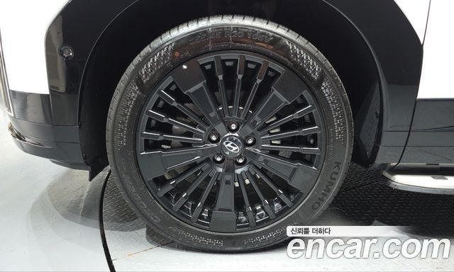 Hyundai Santafe 2025 — photo 5