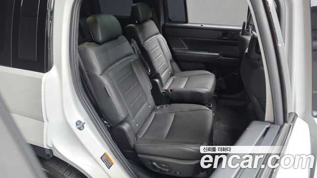 Hyundai Santafe 2025 — photo 11