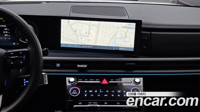 Hyundai Santafe 2025 — photo 13