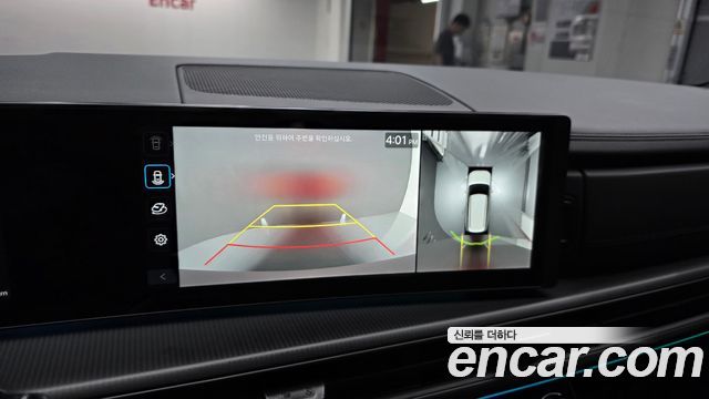 Hyundai Santafe 2025 — photo 16