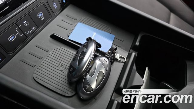 Hyundai Santafe 2025 — photo 17