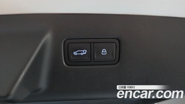 Hyundai Santafe 2025 — photo 19