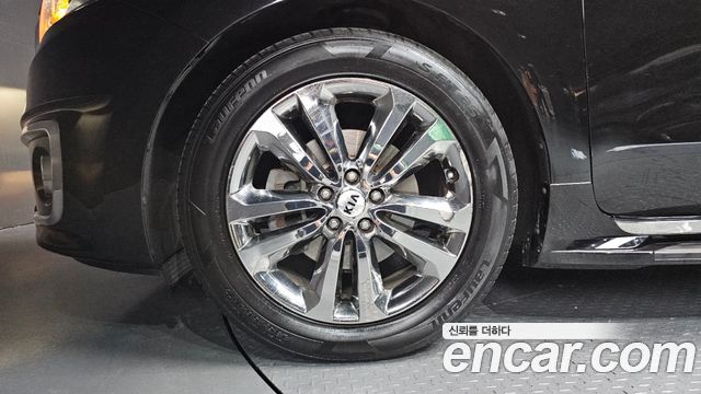 Kia Canival 2017 — photo 5