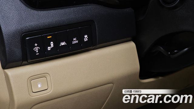Kia Canival 2017 — photo 19