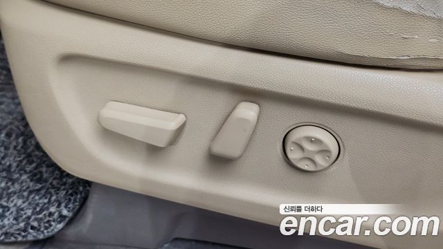 Kia Canival 2017 — photo 25
