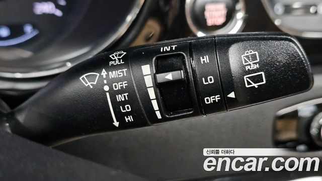 Kia Canival 2017 — photo 31