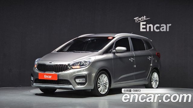 Kia Carens 2018 — photo 1