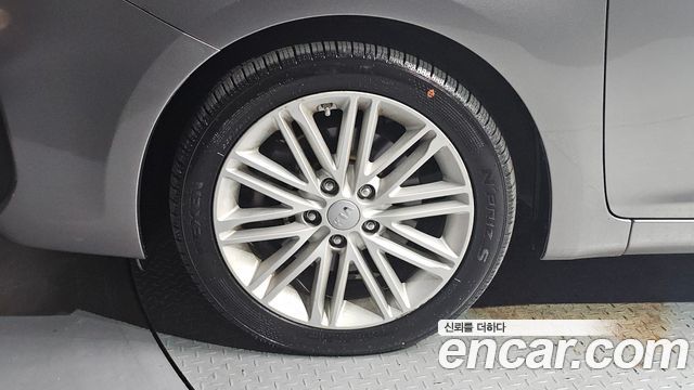 Kia Carens 2018 — photo 5