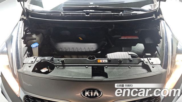 Kia Carens 2018 — photo 6