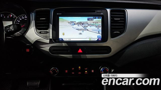 Kia Carens 2018 — photo 18