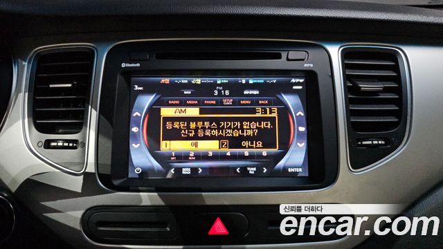 Kia Carens 2018 — photo 19