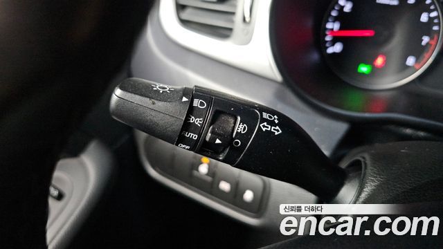 Kia Carens 2018 — photo 21