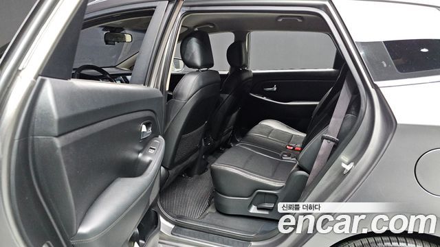 Kia Carens 2018 — photo 25