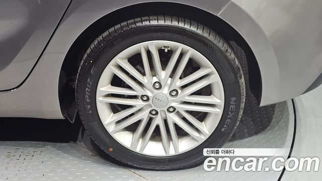 Kia Carens 2018 — photo 7