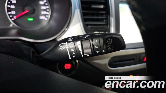 Kia Carens 2018 — photo 27