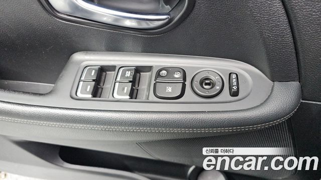 Kia Carens 2018 — photo 28
