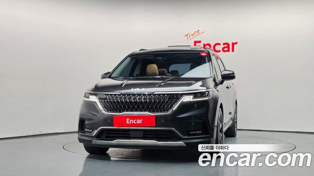 Kia Canival 2023 — photo 3