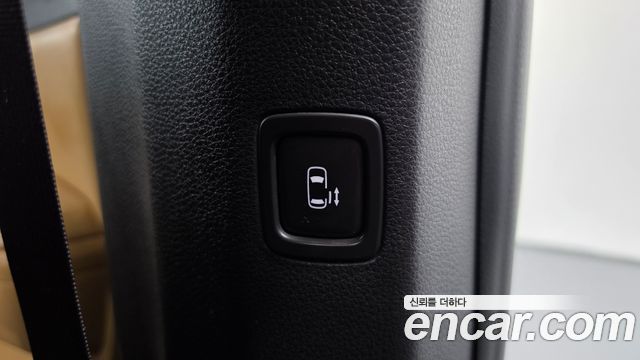 Kia Canival 2023 — photo 18