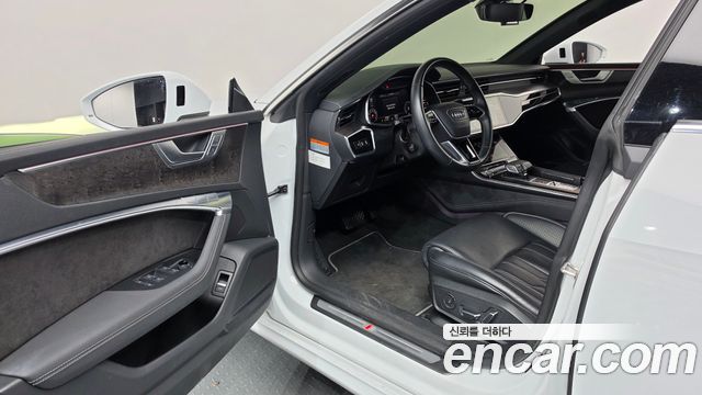Audi A7 2020 — photo 13