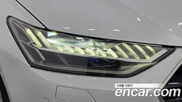 Audi A7 2020 — photo 8