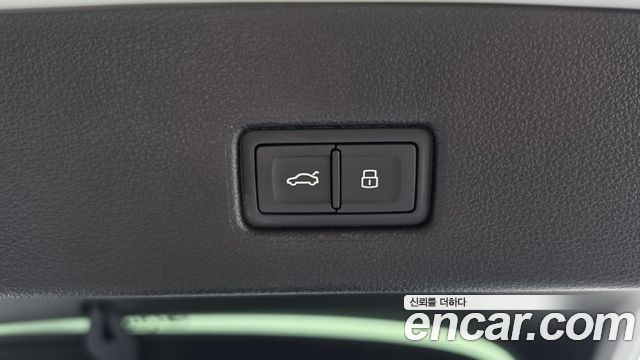 Audi A7 2020 — photo 31