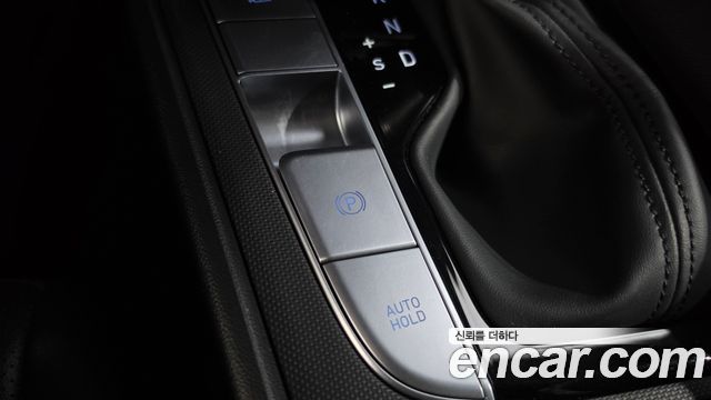 Hyundai AVANTE 2023 — photo 18