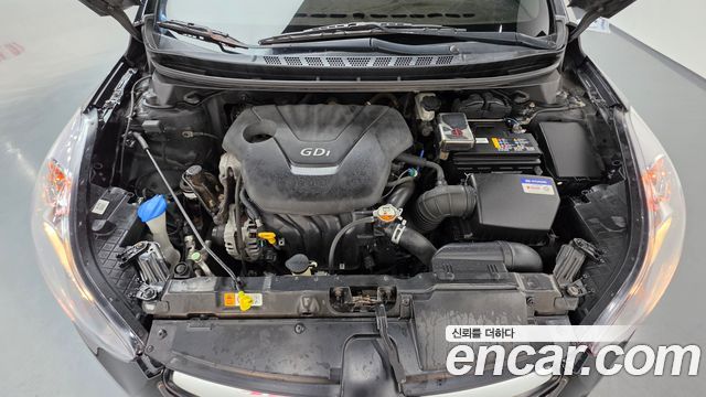 Hyundai AVANTE 2012 — photo 6
