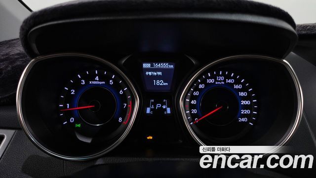Hyundai AVANTE 2012 — photo 8