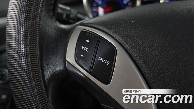 Hyundai AVANTE 2012 — photo 16