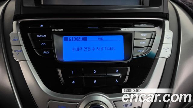 Hyundai AVANTE 2012 — photo 17