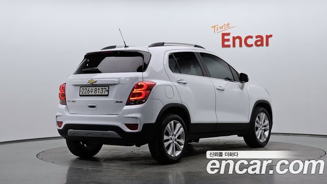 Chevrolet Korea Trax 2018 — photo 2