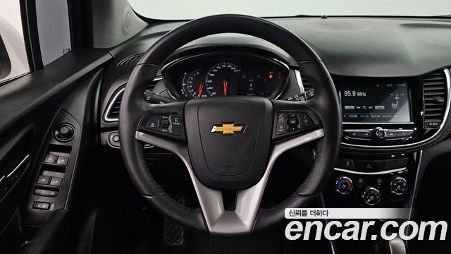 Chevrolet Korea Trax 2018 — photo 13