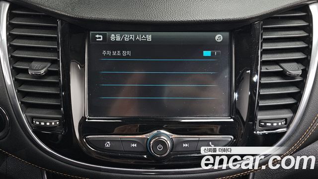 Chevrolet Korea Trax 2018 — photo 16
