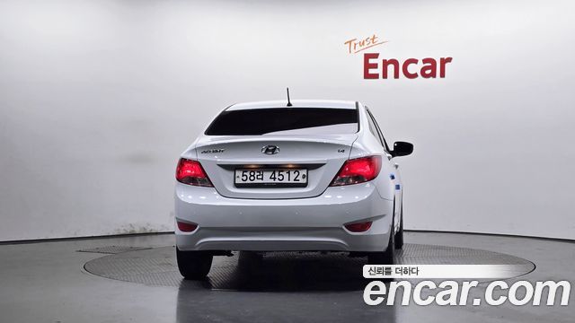 Hyundai Accent 2019 — photo 4
